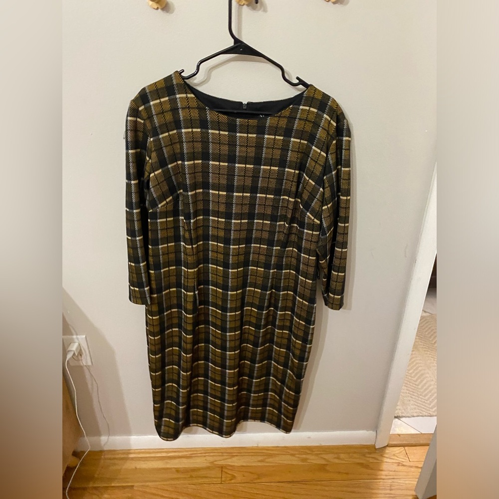 Plaid New York and company dress